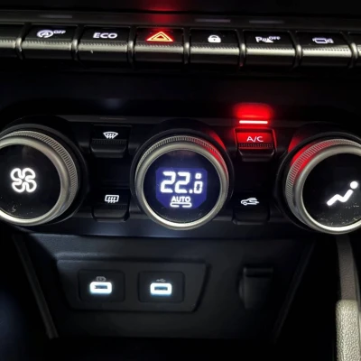 Duster Blue dCi 115 4x2  Journey + - photo 44/69