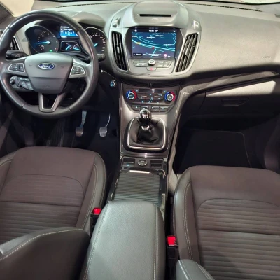 Kuga 2.0 TDCi 150 S&S 4x2 BVM6  Titanium - photo 21/54