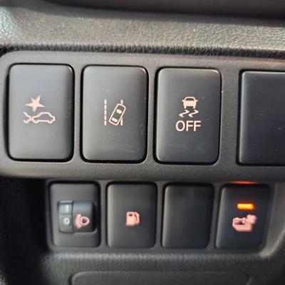 Eclipse Cross 2.4 MIVEC PHEV Twin Motor 4WD  Business - photo 30/67