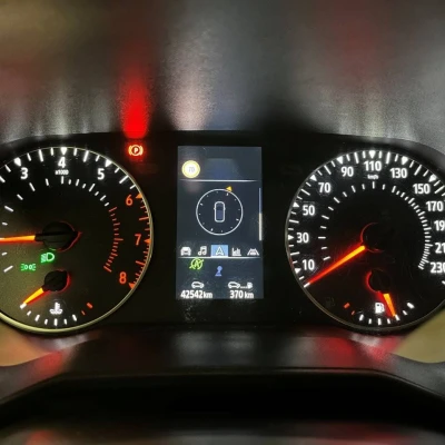 Clio TCe 90  Evolution - photo 25/50