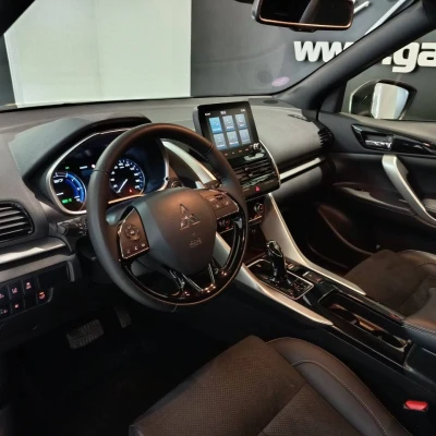 Eclipse Cross 2.4 MIVEC PHEV Twin Motor 4WD  Business - photo 16/67