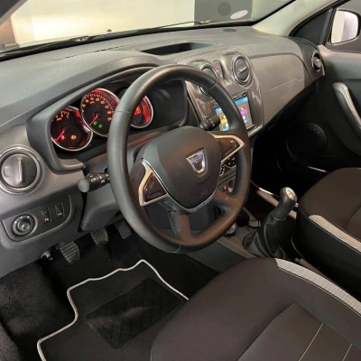 Logan MCV TCe 90  Stepway - photo 14/55