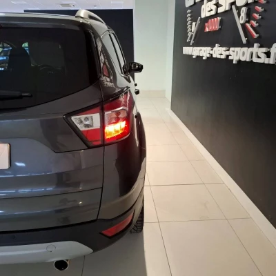 Kuga 2.0 TDCi 150 S&S 4x2 BVM6  Titanium - photo 12/54