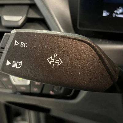 Touring 320e xDrive 204 ch BVA8  Business Design - photo 40/87