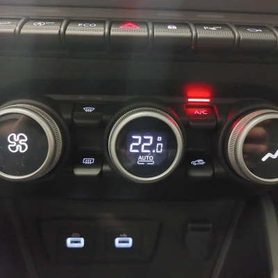 Duster Blue dCi 115 4x4  Extreme - photo 40/60