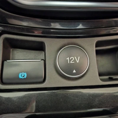 Kuga 2.0 TDCi 150 S&S 4x2 BVM6  Titanium - photo 33/54