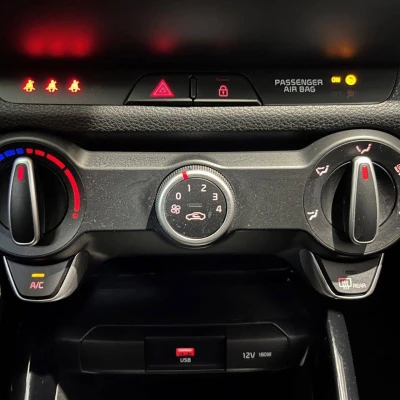 Stonic 1.0 T-GDi 120 ch MHEV DCT7  Active - photo 37/56