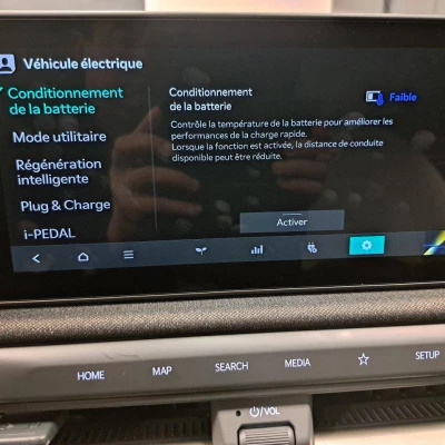 EV3 81.4 kWh 204 ch  GT-line - photo 54/74