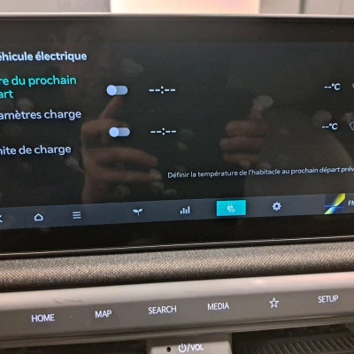 EV3 81.4 kWh 204 ch  GT-line - photo 53/74