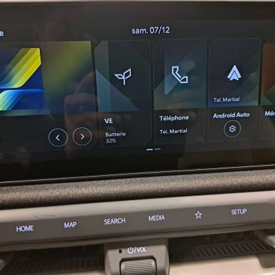 EV3 81.4 kWh 204 ch  GT-line - photo 49/74