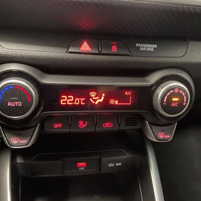 Stonic 1.0 T-GDi 120 ch MHEV DCT7  GT Line Premium - photo 44/60