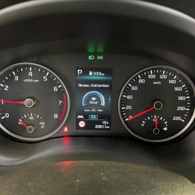 Stonic 1.0 T-GDi 120 ch MHEV DCT7  GT Line Premium - photo 34/60