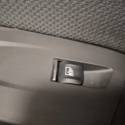 X3 xDrive20d 190ch BVA8  Business Design - photo 43/52