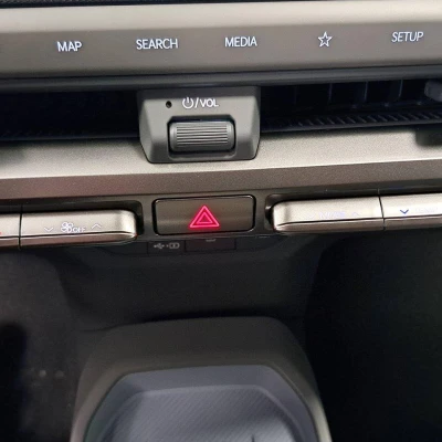 EV3 81.4 kWh 204 ch  Earth - photo 45/87