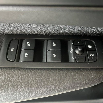 XC40 D3 AdBlue 150 ch Geartronic 8  Business - photo 24/58