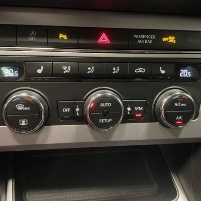 Leon 1.0 EcoTSI 115 Start/Stop BVM6  Urban - photo 42/53