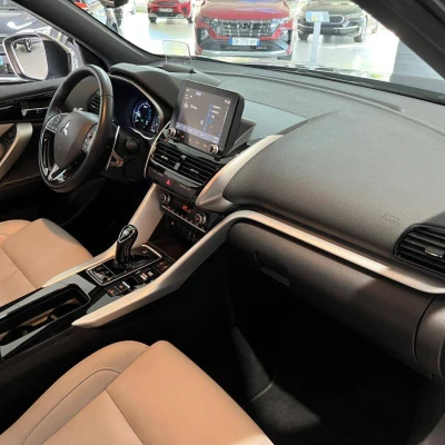 Eclipse Cross 2.4 MIVEC PHEV Twin Motor 4WD  Instyle - photo 21/72