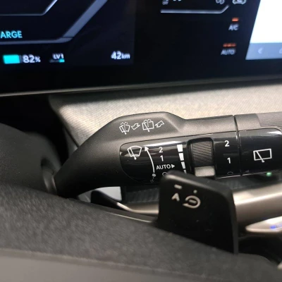 EV4 58.3 kWh 204 ch Autonomie Standard  Earth - photo 27/92