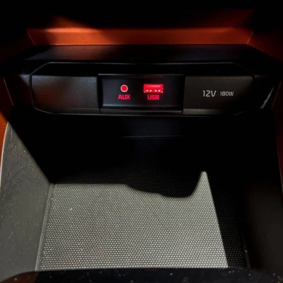 Stonic 1.0 T-GDi 120 ch ISG DCT7  Design - photo 34/52