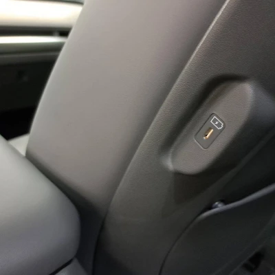 EV3 81.4 kWh 204 ch  Earth - photo 59/69