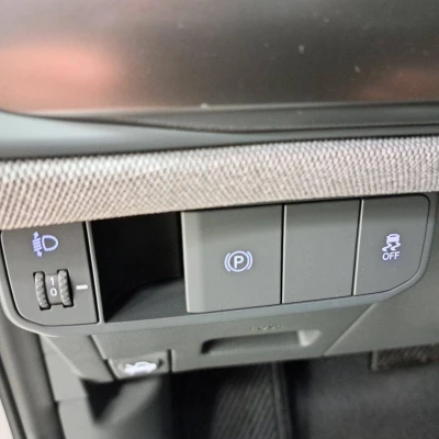 EV3 81.4 kWh 204 ch  Earth - photo 32/69