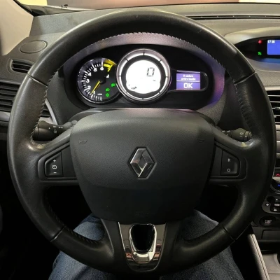 Mégane III TCE 115 Energy eco2  Zen - photo 18/52