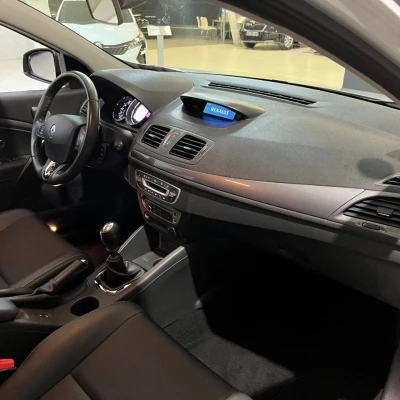 Mégane III TCE 115 Energy eco2  Zen - photo 15/52