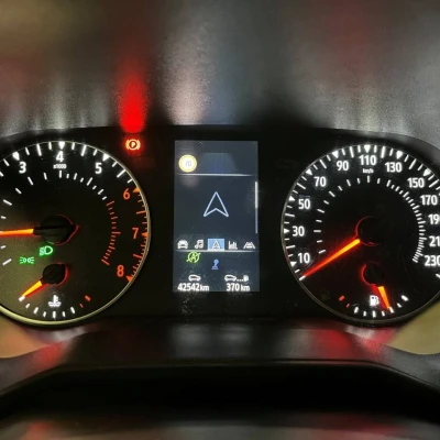 Clio TCe 90  Evolution - photo 24/50