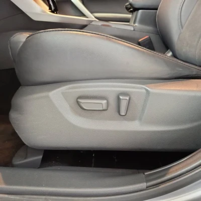 Eclipse Cross 2.4 MIVEC PHEV Twin Motor 4WD  Business - photo 18/68