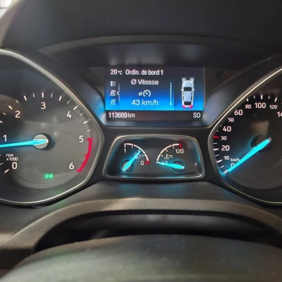 Kuga 2.0 TDCi 150 S&S 4x2 BVM6  Titanium - photo 26/54