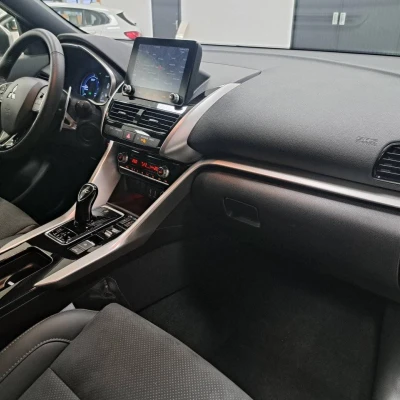 Eclipse Cross 2.4 MIVEC PHEV Twin Motor 4WD  Business - photo 21/67