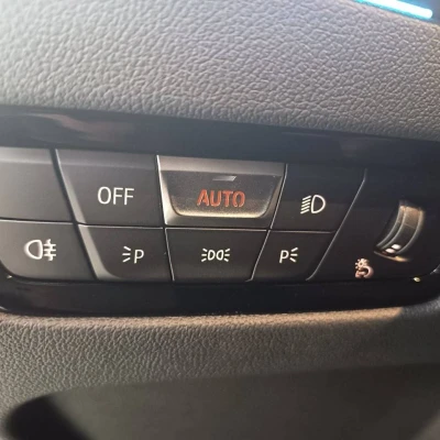 Touring 320e xDrive 204 ch BVA8  Business Design - photo 38/77