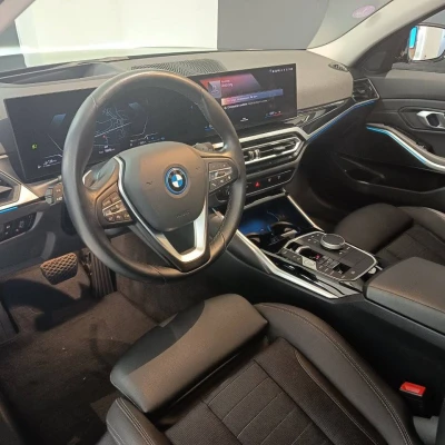 Touring 320e xDrive 204 ch BVA8  Business Design - photo 16/77