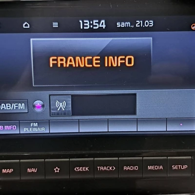 Stonic 1.0 T-GDi 100 ch BVM6  GT Line - photo 42/58