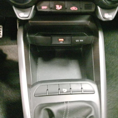 Stonic 1.0 T-GDi 100 ch BVM6  GT Line - photo 37/58