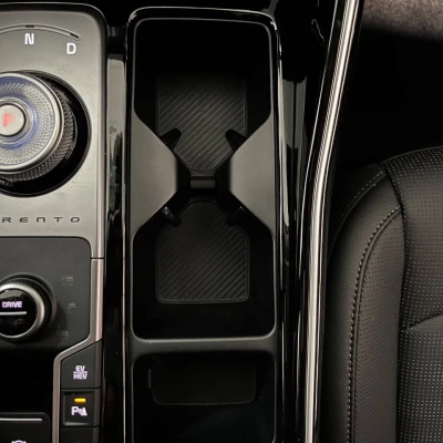 Sorento 1.6 T-GDi 253ch Hybride Rechargeable 7 places BVA6 4x4  Design - photo 44/85