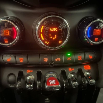 Hatch 5 Portes Cooper 136 ch DKG7  Edition Premium - photo 34/53