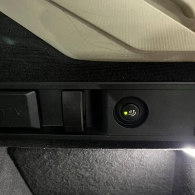 Touring 320e xDrive 204 ch BVA8  Business Design - photo 84/87
