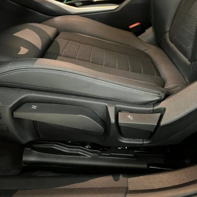 Touring 320e xDrive 204 ch BVA8  Business Design - photo 17/87
