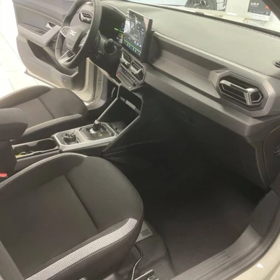 Duster Hybrid-G 150 4x4  Journey - photo 22/74