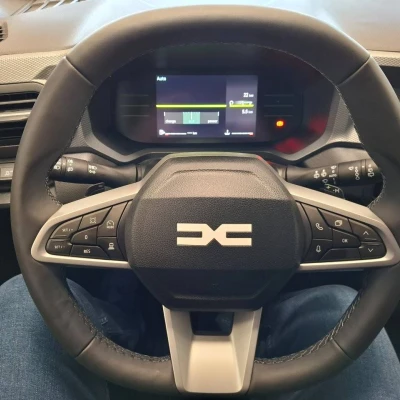 Duster Hybrid-G 150 4x4  Journey - photo 24/73