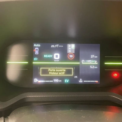 Duster Hybrid-G 150 4x4  Journey - photo 29/73