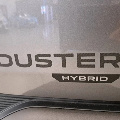 Duster Hybrid-G 150 4x4  Journey - photo 16/73