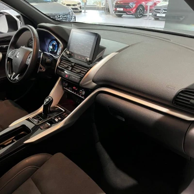 Eclipse Cross 2.4 MIVEC PHEV Twin Motor 4WD  Business - photo 18/71