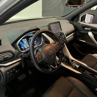 Eclipse Cross 2.4 MIVEC PHEV Twin Motor 4WD  Business - photo 15/71