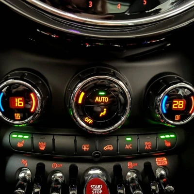Hatch 5 Portes Cooper 136 ch DKG7  Edition Premium Plus - photo 41/58