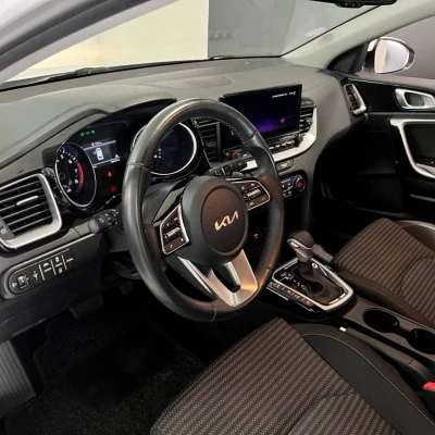 CEED SW 1.5 T-GDi 160 ch DCT7  Active - photo 13/61